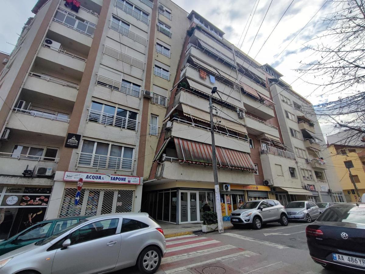 Tirana New Bazaar-Apartment 2 Kültér fotó